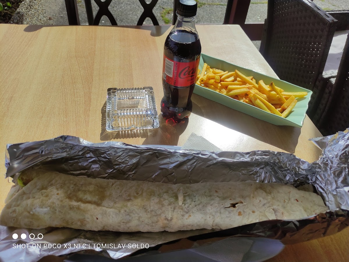 Gong - Pizzeria & Asiatisch-8